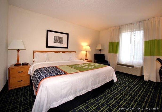 Hotel Fairfield & By Marriott 3*